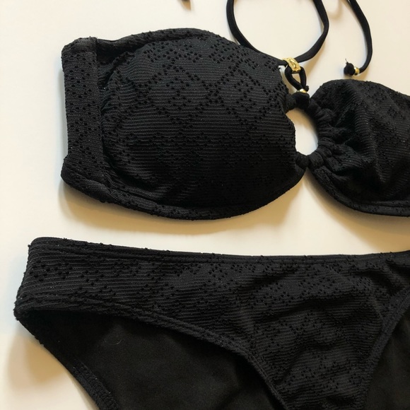 Beautiful H&M Bikini - Picture 4 of 4